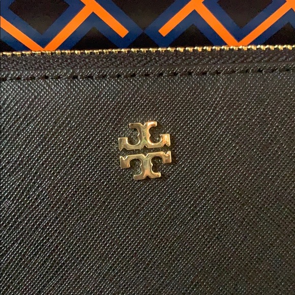 NWT last one❤️Authentic Tory Burch Wristlet Wallet - Picture 3 of 8